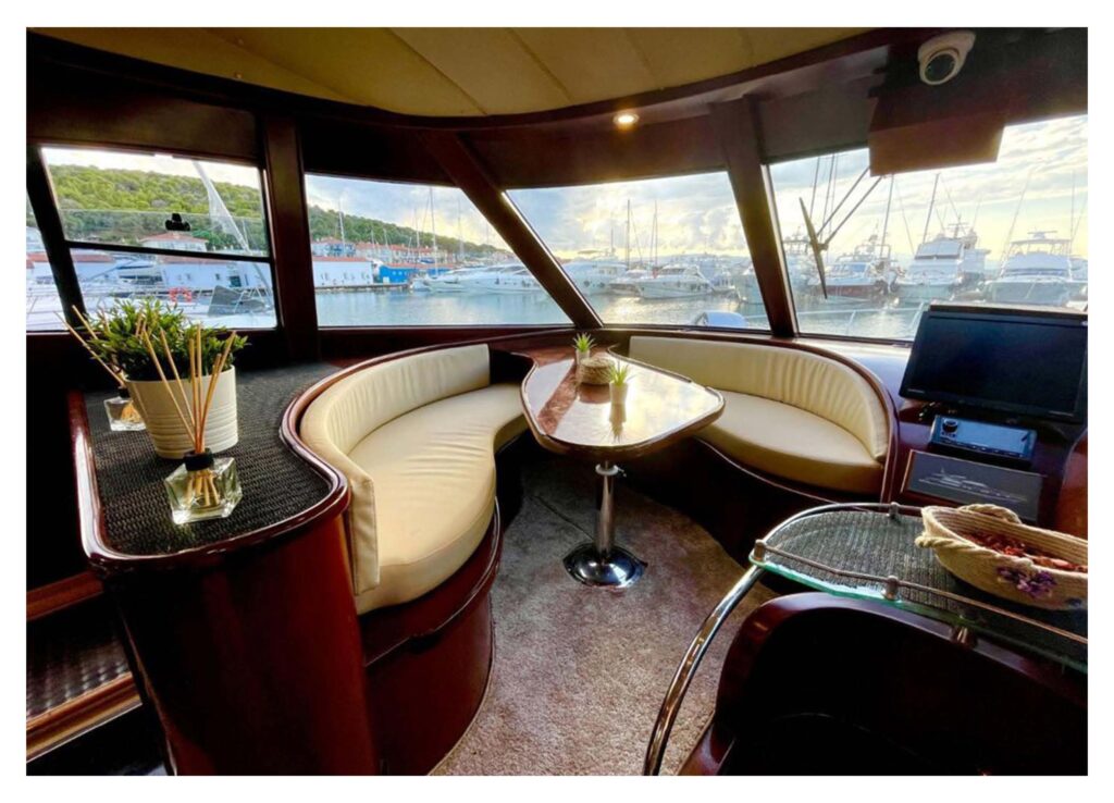 20 M CUSTOM BUILT (charter)_Sayfa_08