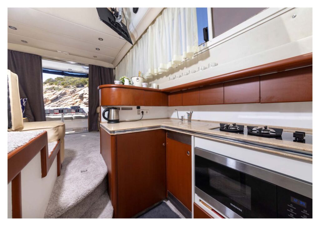 Fairline 40_Sayfa_19