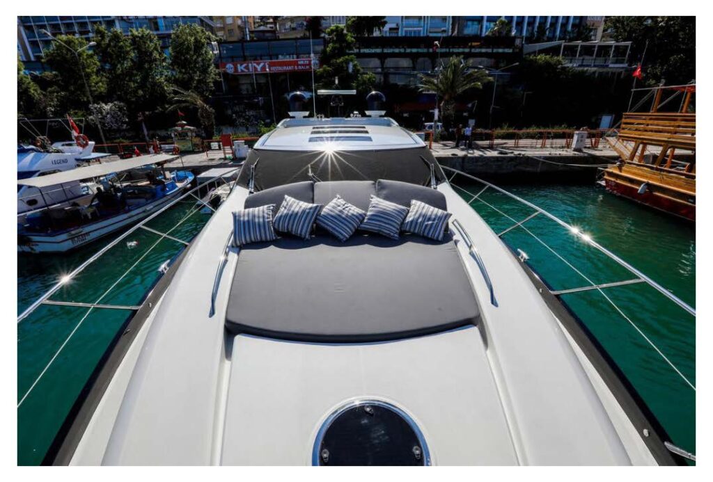 Sunseeker Predator 67 2011(Charter)_Sayfa_05