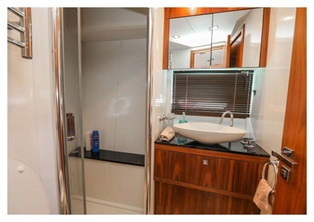 Sunseeker Predator 67 2011(Charter)_Sayfa_19