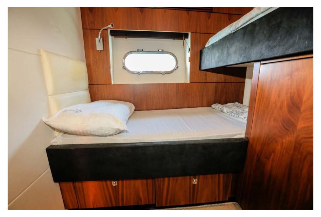 Sunseeker Predator 67 2011(Charter)_Sayfa_24